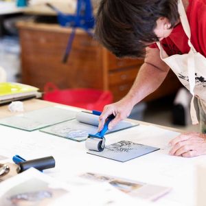 Printmaking workshops with Kim Herringe, Maleny. Linocut workshop