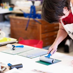 Printmaking workshops with Kim Herringe, Maleny. Linocut workshop
