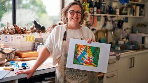 Kim Herringe - Officeworks - How to Make Your Own Gel Plate Print