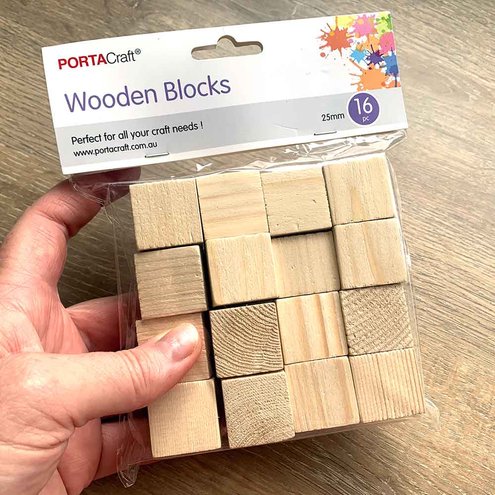 wooden blocks to make an infinity cube